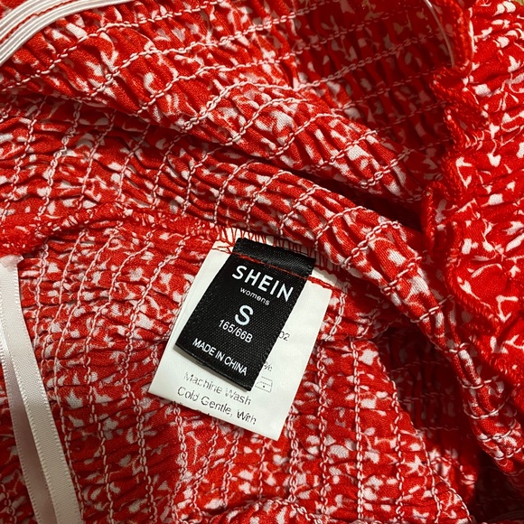 Shein red floral set (skirt and crop top) size S - Picture 2 of 6